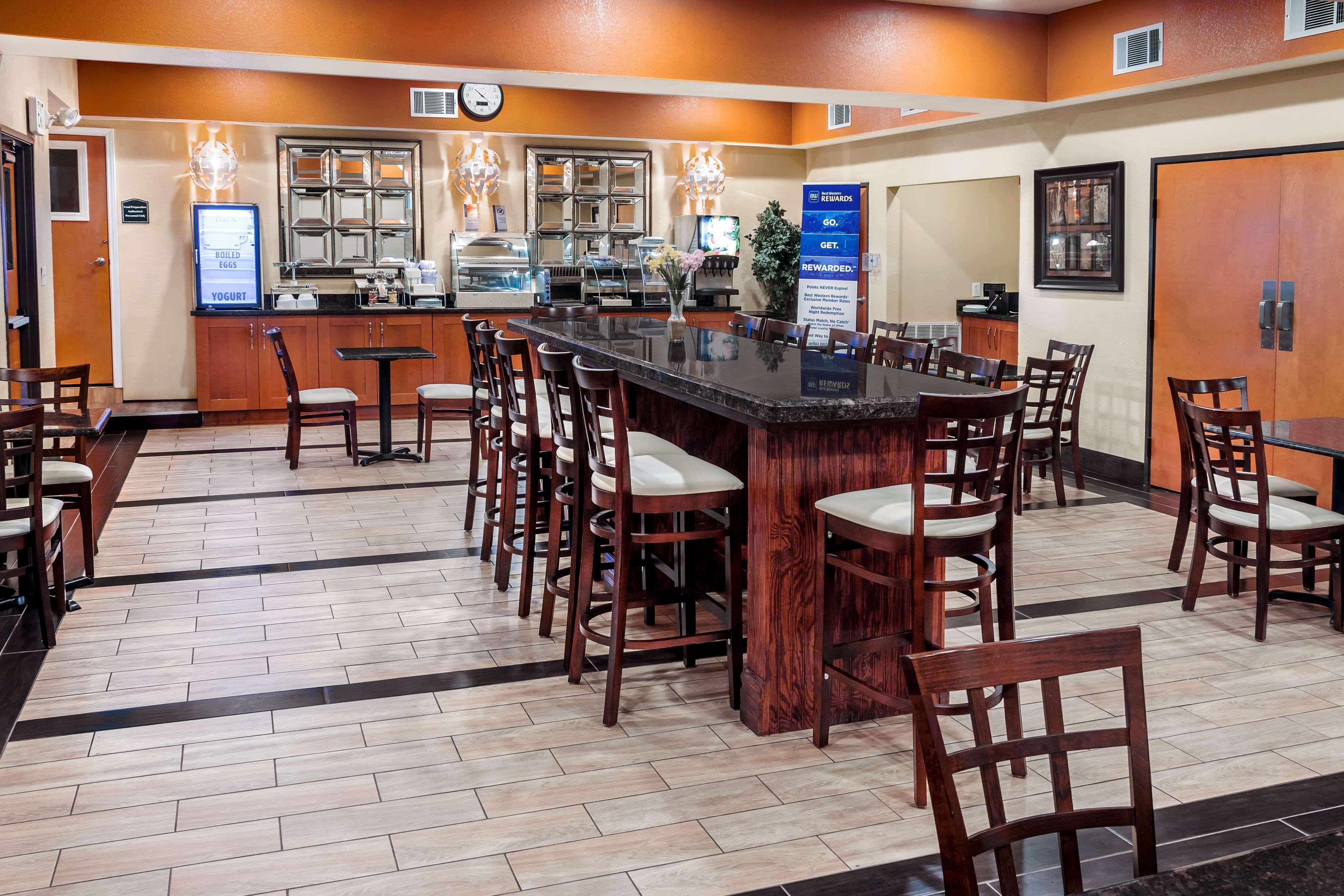 Best Western Plus Rockwall Inn & Suites Экстерьер фото