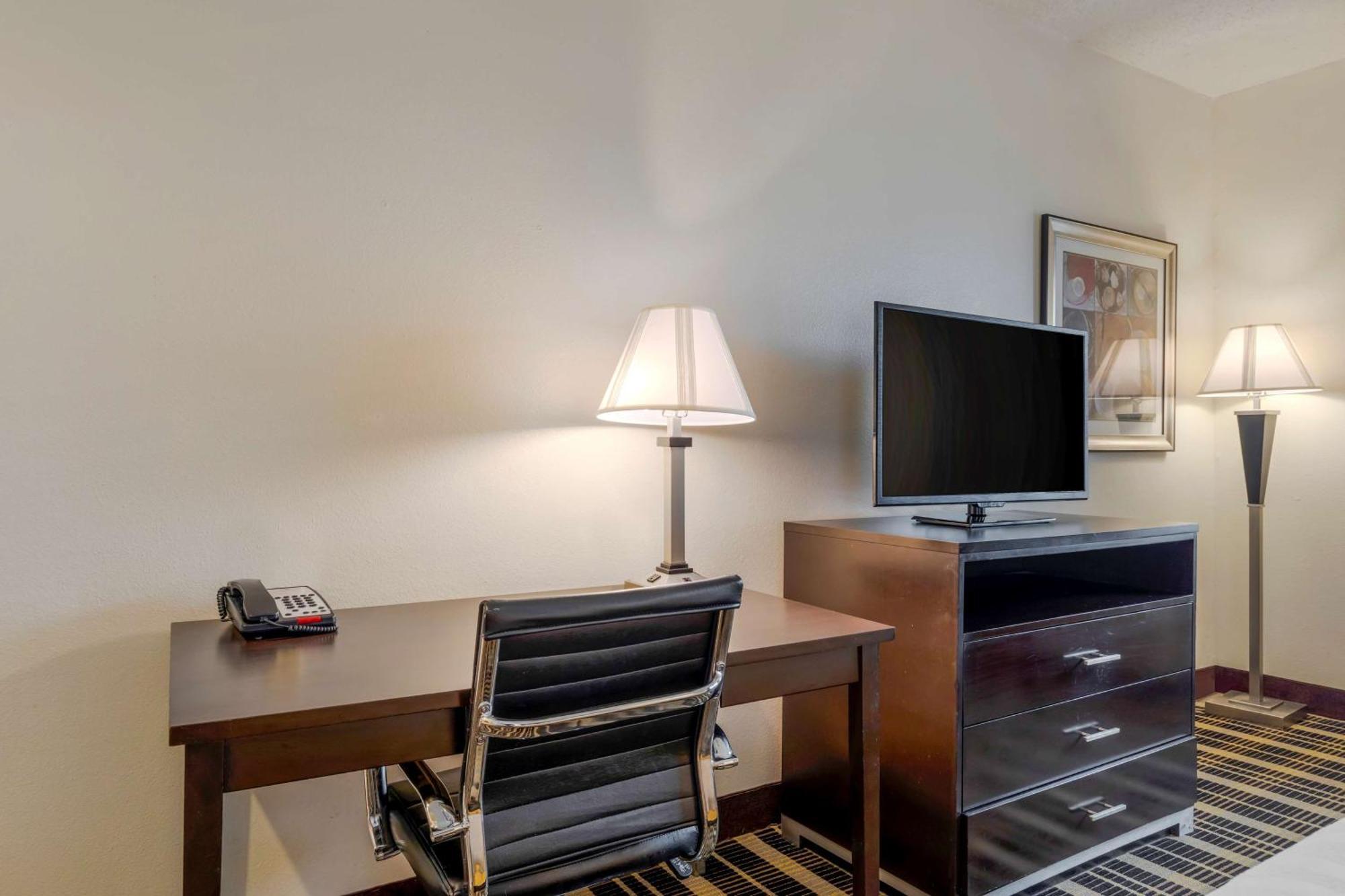 Best Western Plus Rockwall Inn & Suites Экстерьер фото