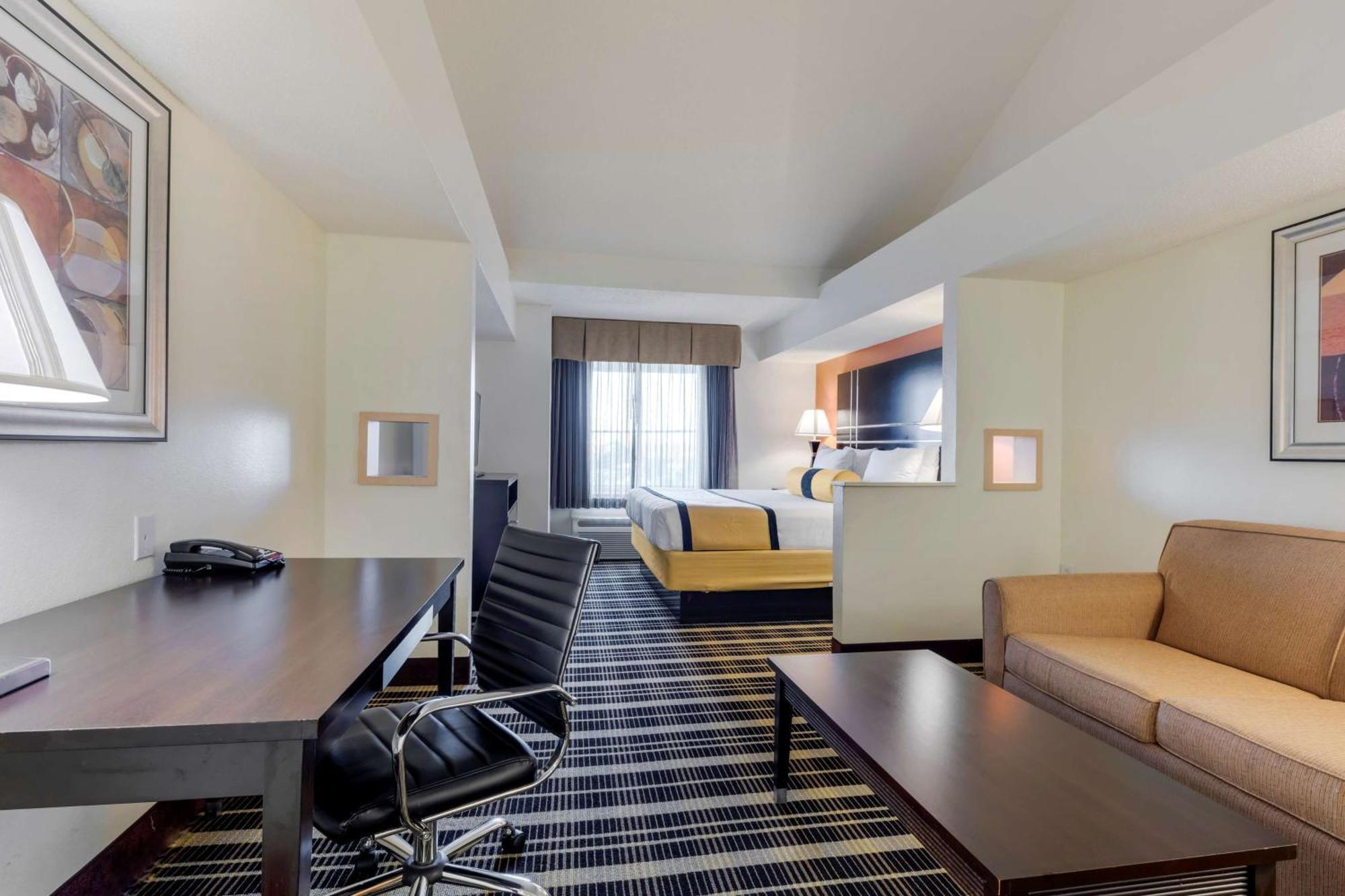 Best Western Plus Rockwall Inn & Suites Экстерьер фото